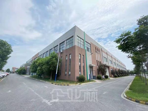 出租 昆山高新区2000平高标厂房 层高14米 天然气已通