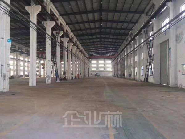出租 南通启东汇龙镇1100~7700平单层火车头厂房 层高15米 行车25吨