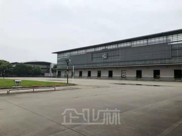 仓库正门图