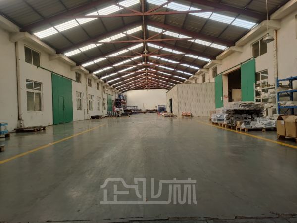 出租 无锡市锡山区鹅湖南路5700平 独门独院厂房 层高6米