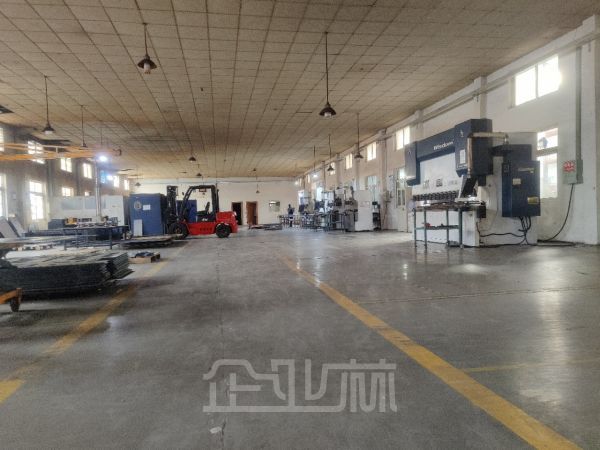 厂房正门图