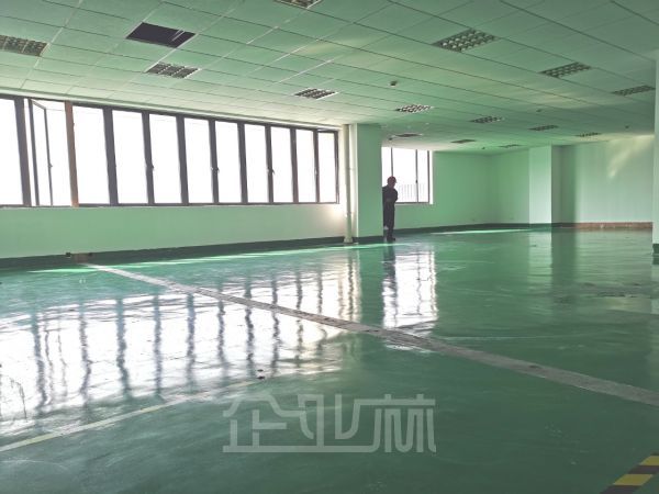 厂房正门图