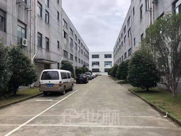 厂房正门图