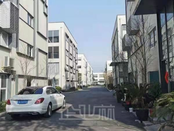 厂房正门图