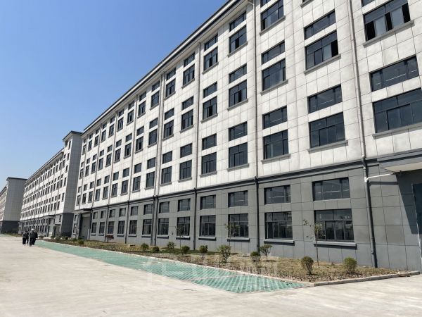 出售江阴厂房 1200-7200平 木制品加工 无税收要求
