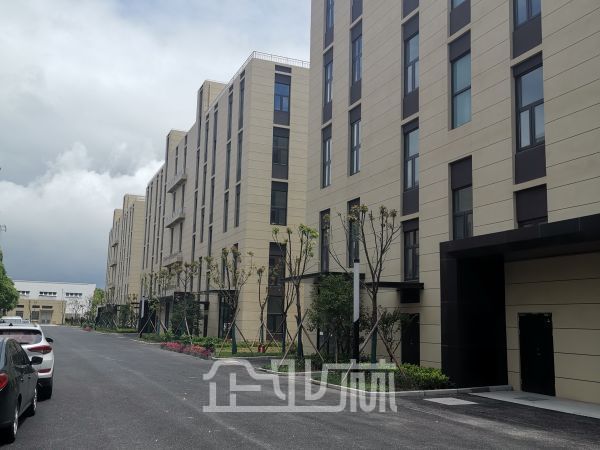 厂房正门图