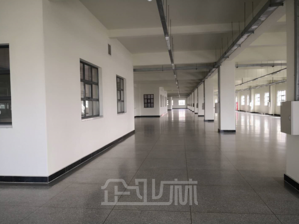 江苏镇江18000平标准厂房出售