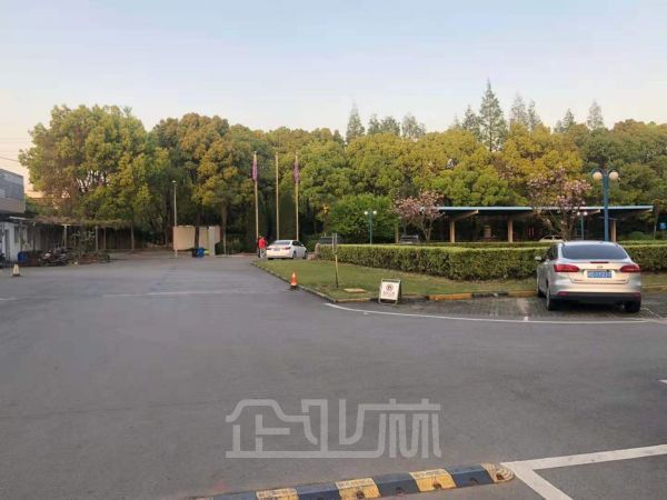 厂房正门图