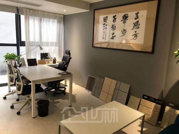 ​出租徐泾一楼521平 复式楼 得房率120% 精装修 行业不限