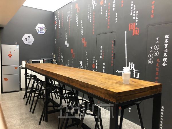 ​出租徐泾一楼521平 复式楼 得房率120% 精装修 行业不限