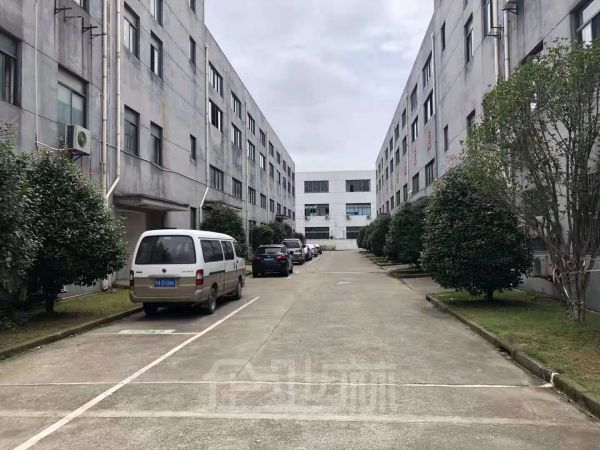 厂房正门图