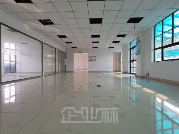 厂房正门图