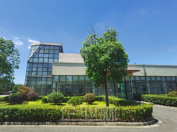 厂房正门图