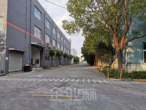 厂房正门图