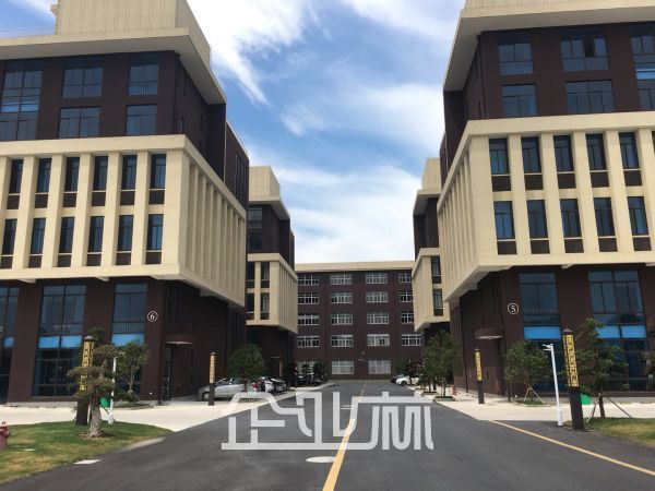 出售 上海松江稀缺 新建104板块厂房2880平 层高7.8米 可架行车