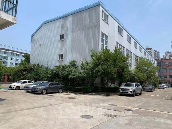 厂房正门图