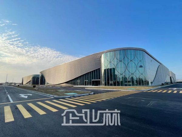出租 南通海门9000平高标准单层厂房 高10米 10吨行车 配套齐全