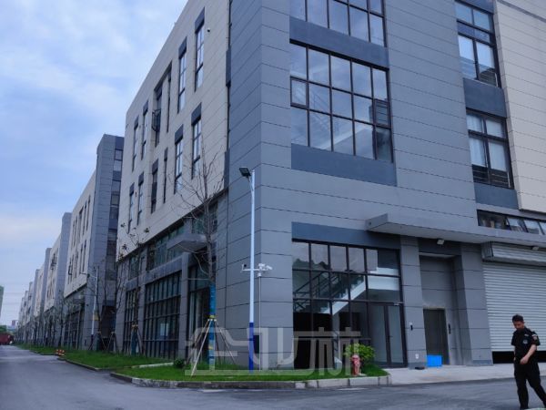 厂房正门图