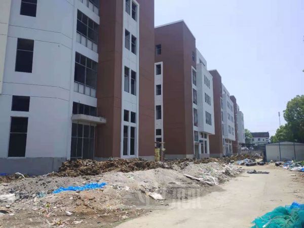 厂房正门图
