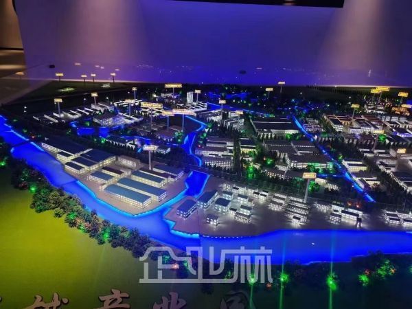 厂房正门图