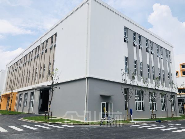 厂房正门图
