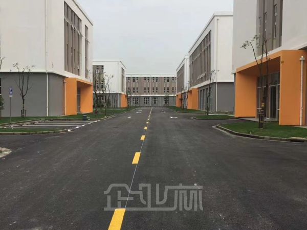 厂房正门图