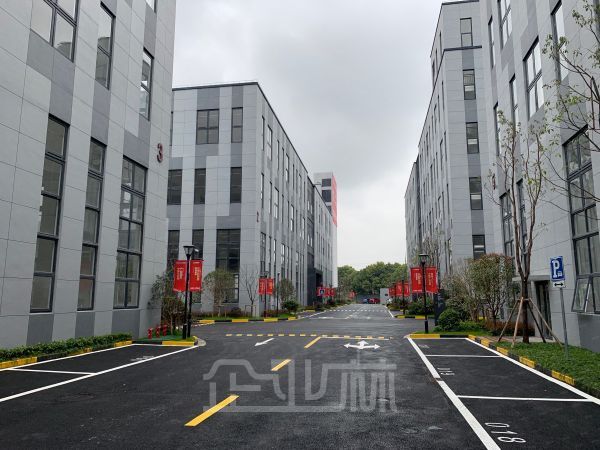 厂房正门图