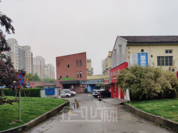 无锡太湖大道和长江路交叉仓库出租