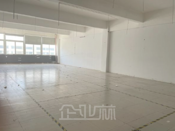 苏州吴江开发区4000平双层大电量厂房分割出租