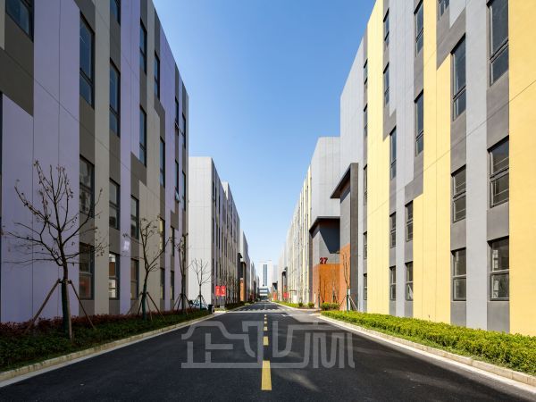 厂房正门图