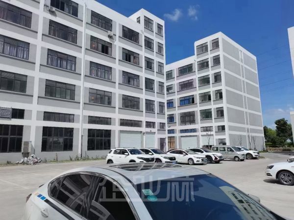 单层面积600-1000方，独门独栋，可分层出售，现房今天买明天用