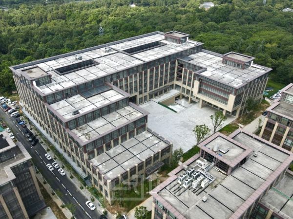 西溪湿地旁 工业用地全新写字楼出租  精装修年底交付园区直招