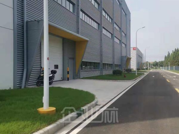 厂房正门图