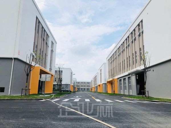 厂房正门图