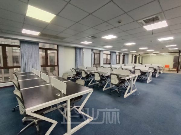 办公正门图