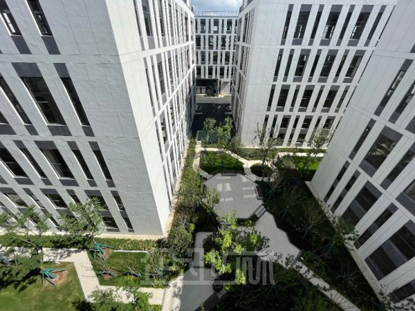 出租闵行新建34万方人工智能产业基地 104地块，配备齐全，近地铁