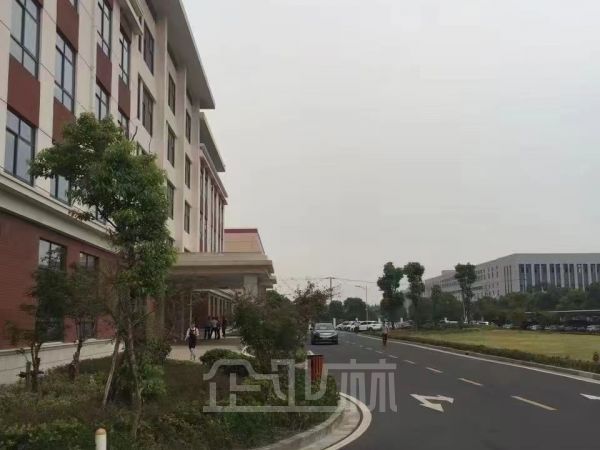 厂房正门图