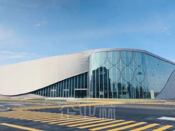 厂房正门图