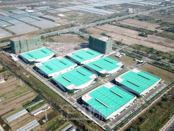 厂房正门图