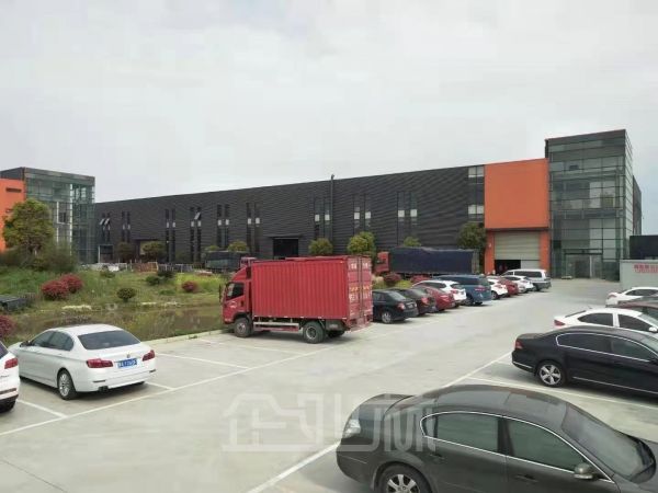 出租奉贤临港12米层高厂房，独门独院