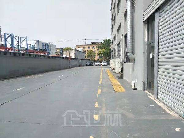厂房正门图