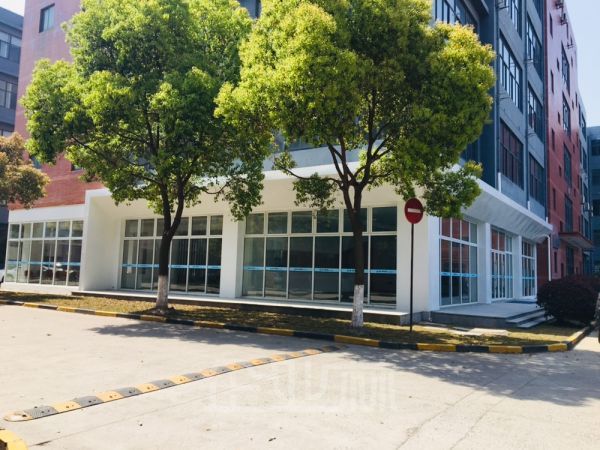 厂房正门图