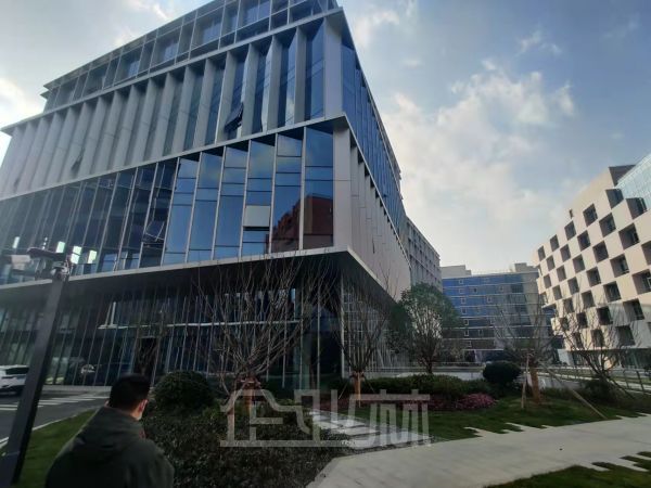 厂房正门图