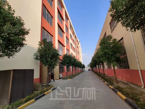 上海市松江小昆山厂房出租，剩4300方