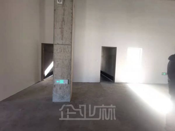 仅剩底楼新厂房 园区可开票 9.2米带天车 配套全