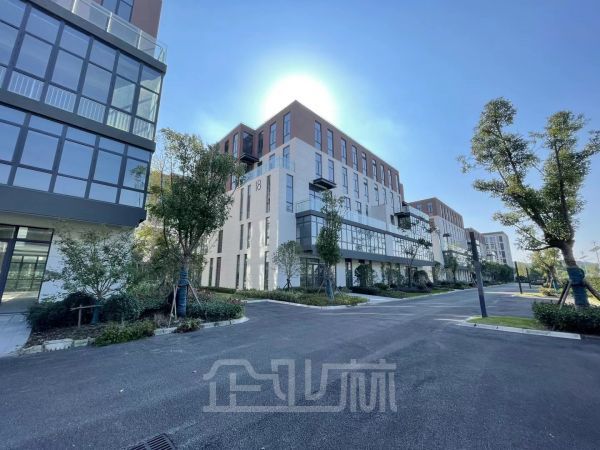 厂房正门图