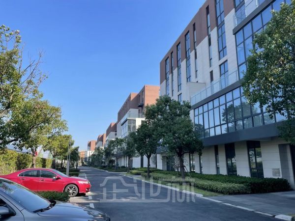 厂房正门图
