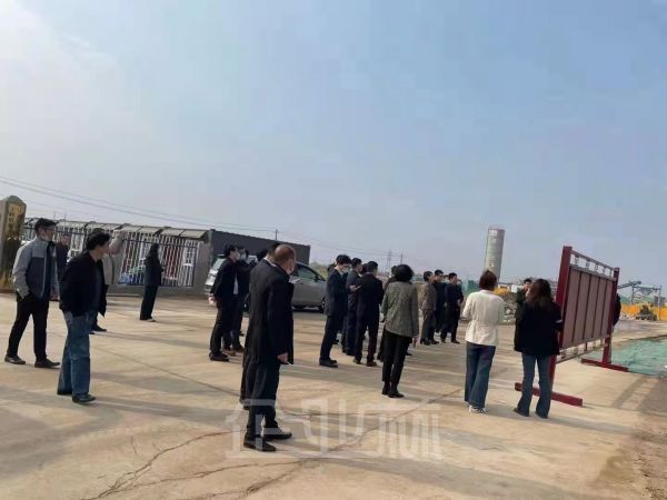 首批企业火爆认购中......... 独栋、联排、双拼多种户型可供选择