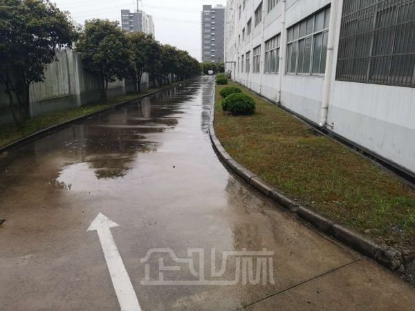 厂房正门图