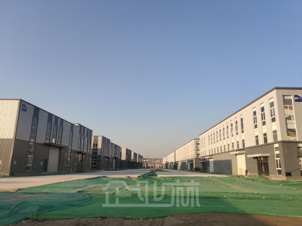厂房正门图